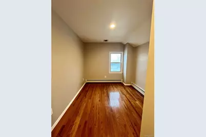 190 W Pulaski Road, Huntington Station, NY 11746 - Photo 10