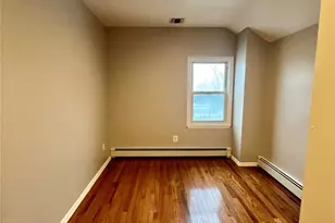 190 W Pulaski Rd, Huntington Station, NY 11746 - Photo 10