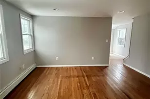 190 W Pulaski Rd, Huntington Station, NY 11746 - Photo 4