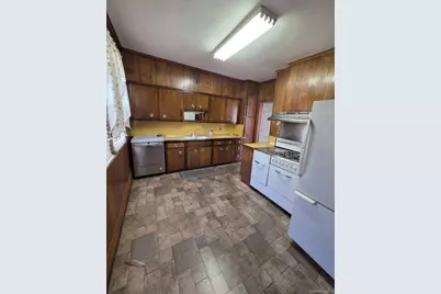 69-35 Hessler Avenue, Arverne, NY 11692 - Photo 6