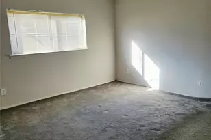 79 Pointe Cir S, Coram, NY 11727 - Photo 24