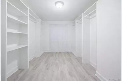 4077 Ely Avenue, Bronx, NY 10466 - Photo 4