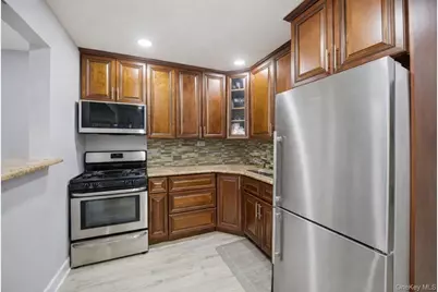 4077 Ely Avenue, Bronx, NY 10466 - Photo 6