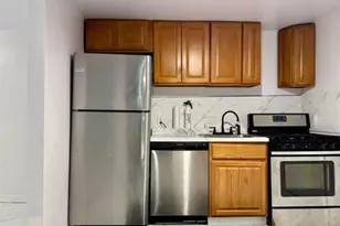 102-23 Russell St, Hamilton Beach, NY 11414 - Photo 8