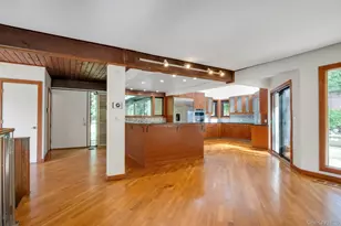 309 Scarborough Rd, Briarcliff Manor, NY 10510 - Photo 12