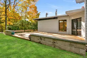 309 Scarborough Rd, Briarcliff Manor, NY 10510 - Photo 10