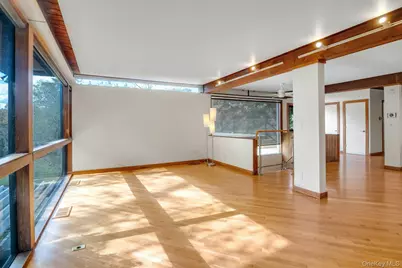 309 Scarborough Road, Briarcliff Manor, NY 10510 - Photo 16