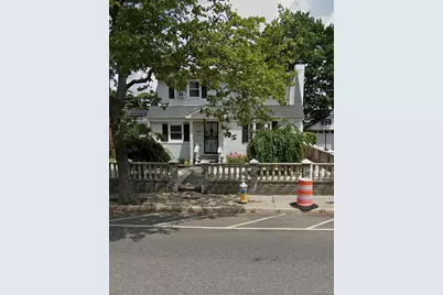 693 Jerusalem Avenue, Uniondale, NY 11553 - Photo 1