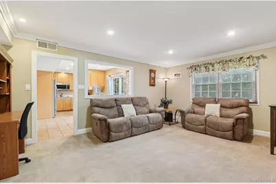 1 Haskel Court, Stony Brook, NY 11790 - Photo 16