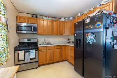 47 Ridgedale Avenue, Farmingville, NY 11738 - Photo 4