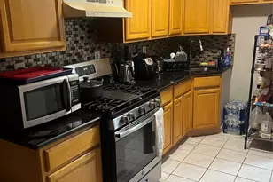 137-15 220th Pl, Springfield Gardens, NY 11413 - Photo 14