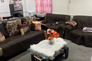 137-15 220th Pl, Springfield Gardens, NY 11413 - Photo 4