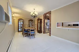 50 Spur Ln, Centereach, NY 11720 - Photo 10