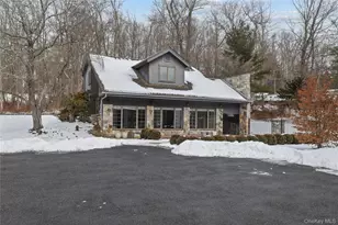 600 Cantitoe St, Bedford, NY 10506 - Photo 2
