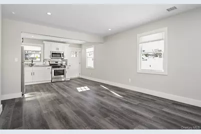 25 Lorraine #1, Northport, NY 11768 - Photo 4