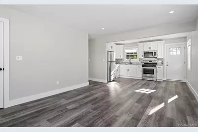 25 Lorraine #1, Northport, NY 11768 - Photo 6