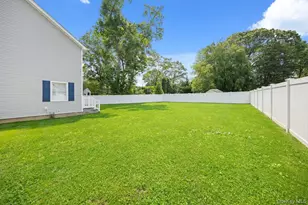 25 Lorraine, Northport, NY 11768 - Photo 18