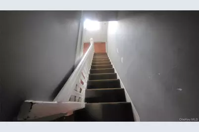 164 Thompson Street, Poughkeepsie, NY 12601 - Photo 8