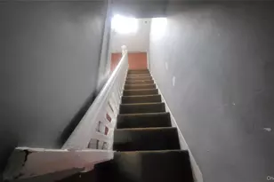 164 Thompson St, Poughkeepsie, NY 12601 - Photo 8