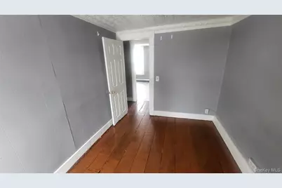 164 Thompson Street, Poughkeepsie, NY 12601 - Photo 10