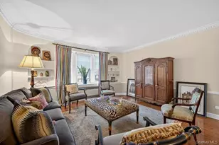 24 Hamilton Pl, Garden City, NY 11530 - Photo 6