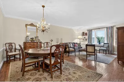 24 Hamilton Place #F-1, Garden City, NY 11530 - Photo 8