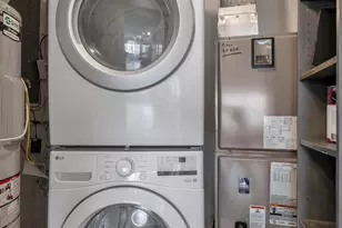 100 Cutter Mill Rd, Great Neck, NY 11021 - Photo 14