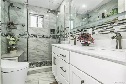 5 Malone Street, Hicksville, NY 11801 - Photo 20