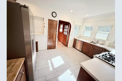 34 Maple Avenue, Northport, NY 11768 - Photo 8