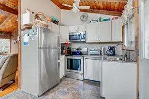 5 Victoria Dr, Hampton Bays, NY 11946 - Photo 8