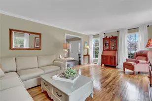 6 Samuels Path, Miller Place, NY 11764 - Photo 8