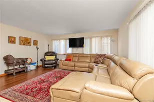 51-10 Douglaston Pkwy, Douglaston, NY 11362 - Photo 16