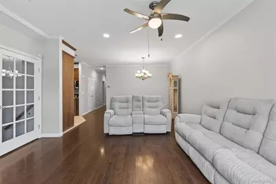 294 Spring Drive, East Meadow, NY 11554 - Photo 4