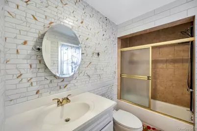 69 E 8th Street, Huntington Station, NY 11746 - Photo 30