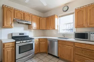 717 E 37th St, Brooklyn, NY 11203 - Photo 2