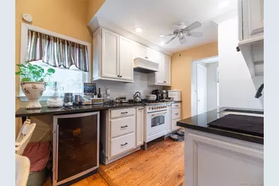 8 Ridgeland Terrace, Rye, NY 10580 - Photo 12