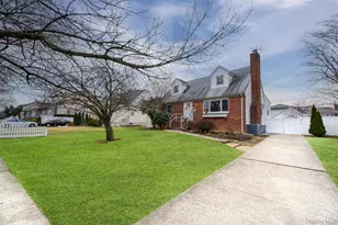 96 East Ave, Freeport, NY 11520 - Photo 2