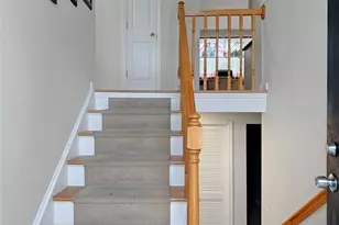 22 Sharon Dr, Middletown, NY 10941 - Photo 4