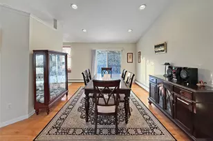 22 Sharon Dr, Middletown, NY 10941 - Photo 8