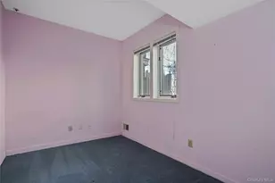 208 Boulder Ridge Rd, Scarsdale, NY 10583 - Photo 26