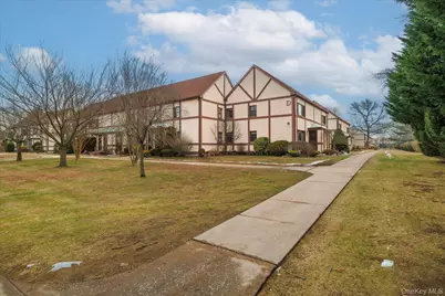 105 15th Street #A1, Garden City, NY 11530 - Photo 2