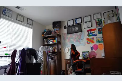 1402 Hawthorn Way, New Windsor, NY 12553 - Photo 20