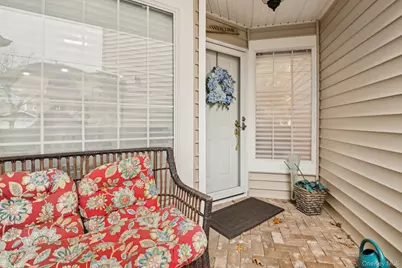 16 Hampshire Court, Holbrook, NY 11741 - Photo 2