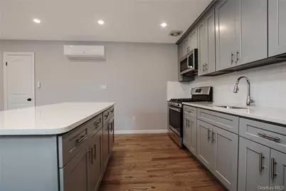 7036 70th Street, Glendale, NY 11385 - Photo 16