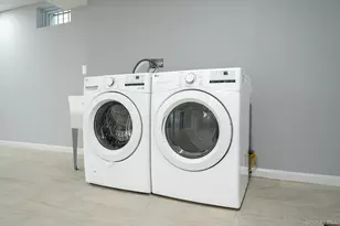 70-36 70th St, Glendale, NY 11385 - Photo 26