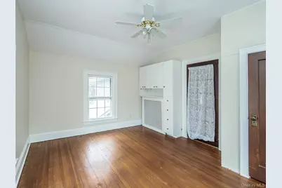 339 Glen Avenue #Upper, Sea Cliff, NY 11579 - Photo 20