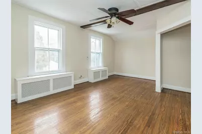 339 Glen Avenue #Upper, Sea Cliff, NY 11579 - Photo 8