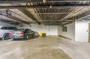 81-15 Queens Blvd, Elmhurst, NY 11373 - Photo 20