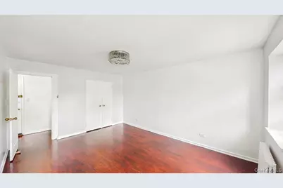 144-37 79th Ave #1R, Kew Gardens, NY 11367 - Photo 4