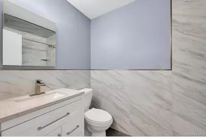 40 Richmond Boulevard #3B, Ronkonkoma, NY 11779 - Photo 16